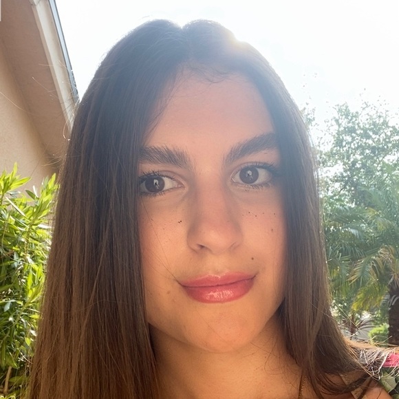 Meet your Posher, Samantha - Picture 1 of 1